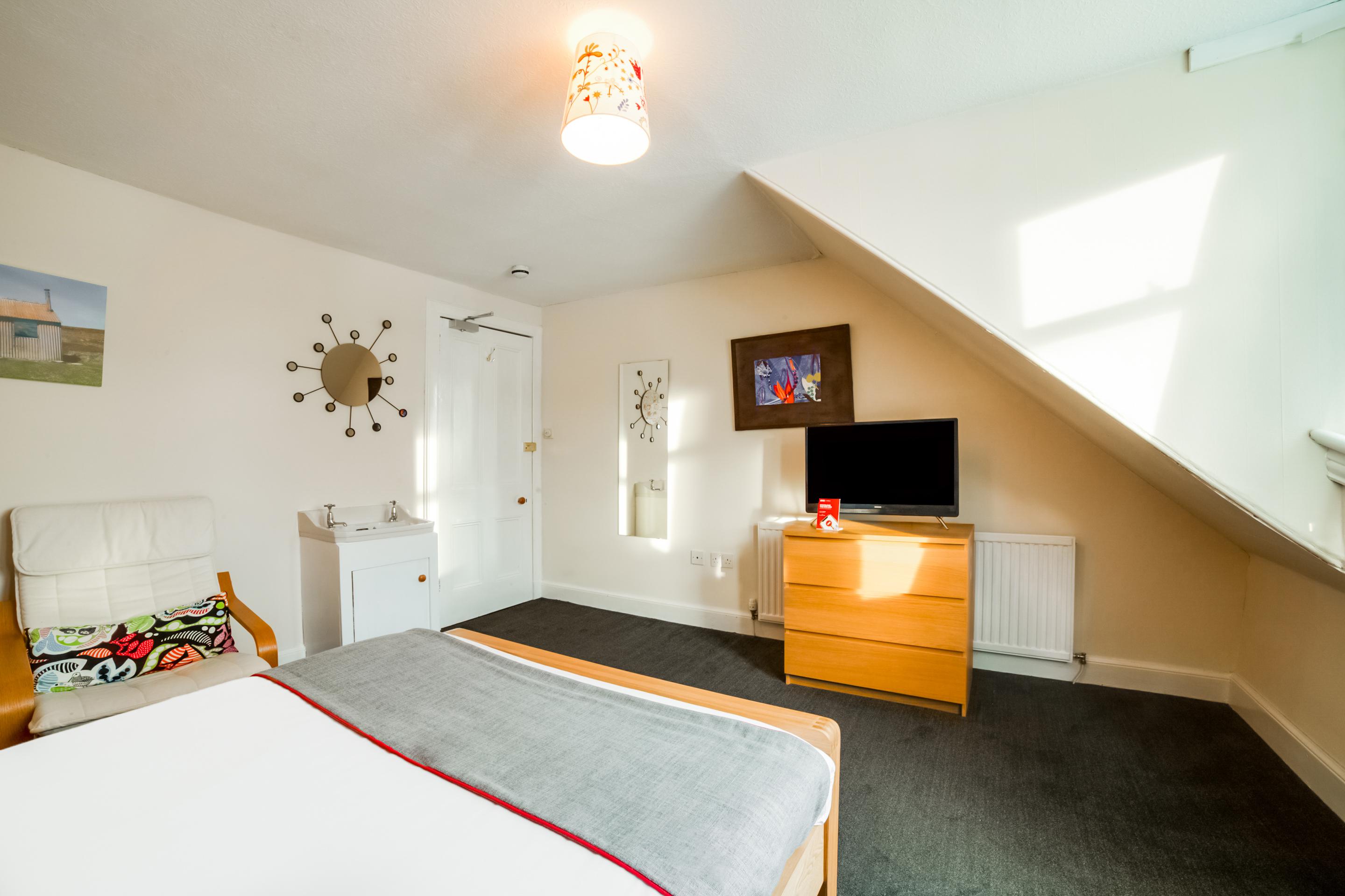 Oyo Braeriach Hotel, Highlands Scotland Newtonmore Bagian luar foto
