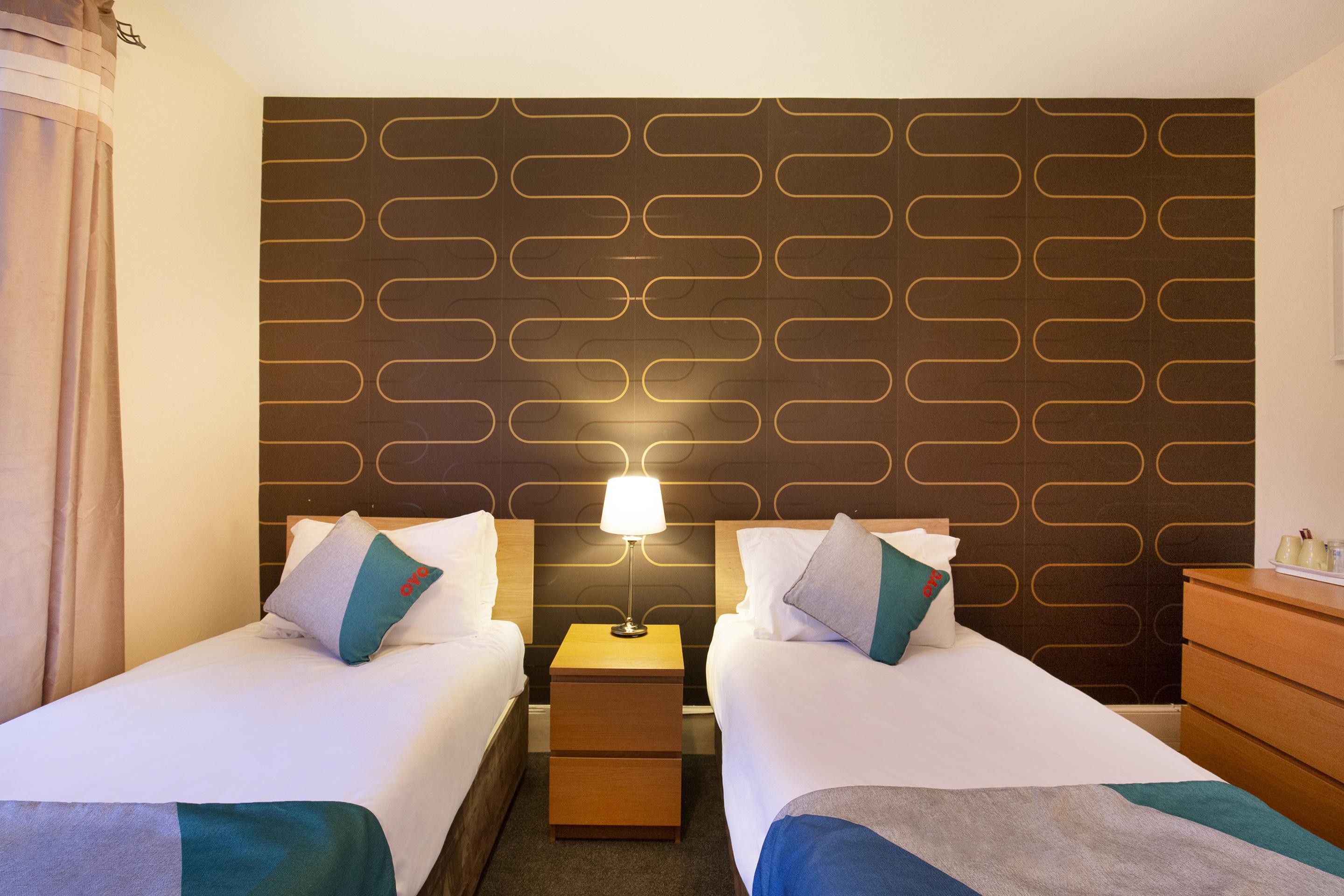 Oyo Braeriach Hotel, Highlands Scotland Newtonmore Bagian luar foto