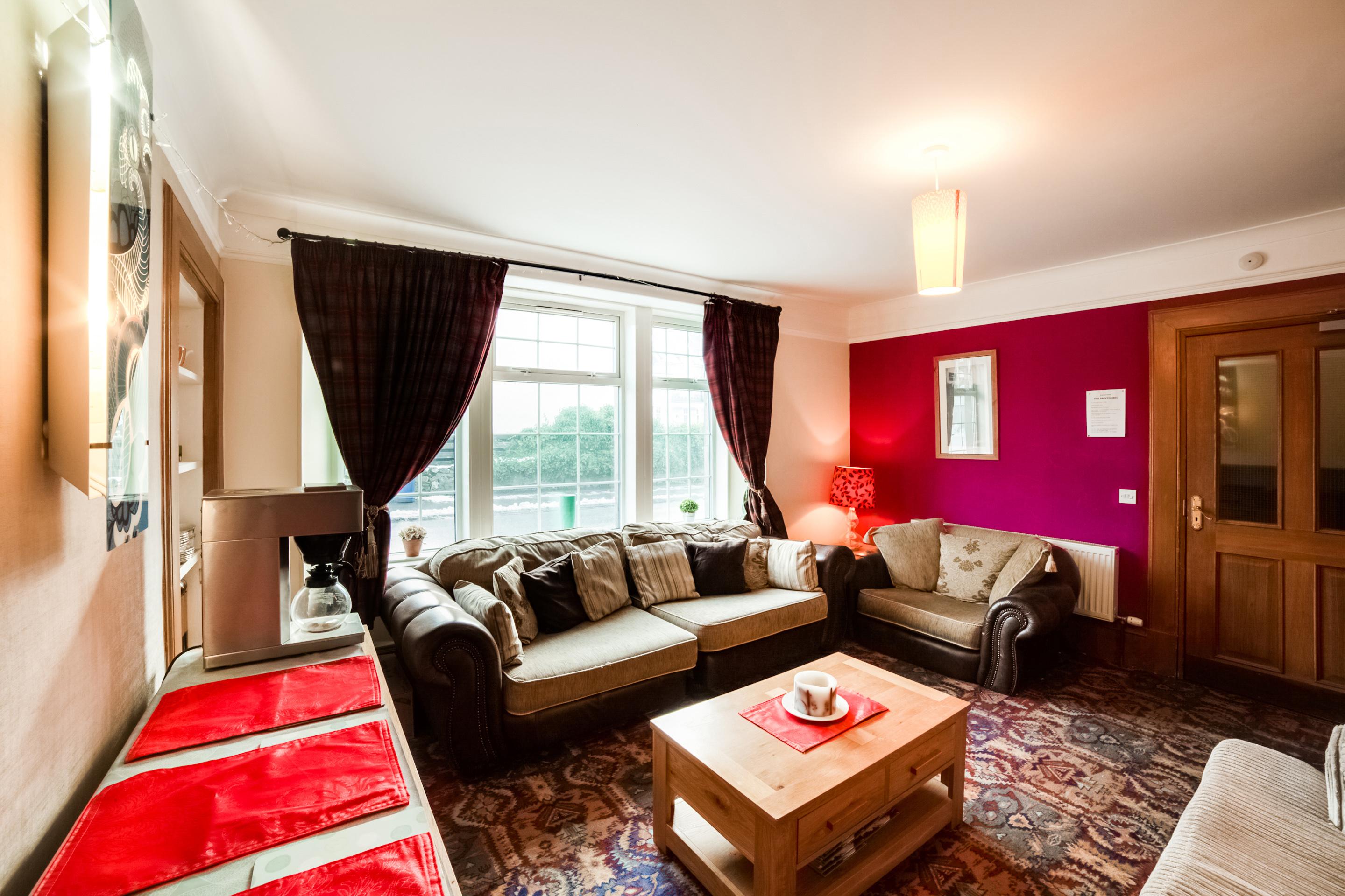 Oyo Braeriach Hotel, Highlands Scotland Newtonmore Bagian luar foto