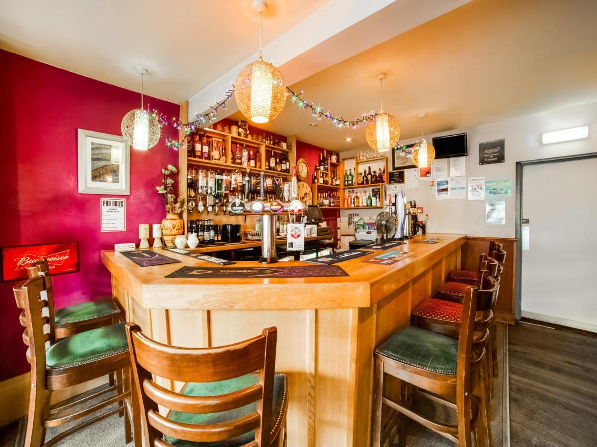 Oyo Braeriach Hotel, Highlands Scotland Newtonmore Bagian luar foto
